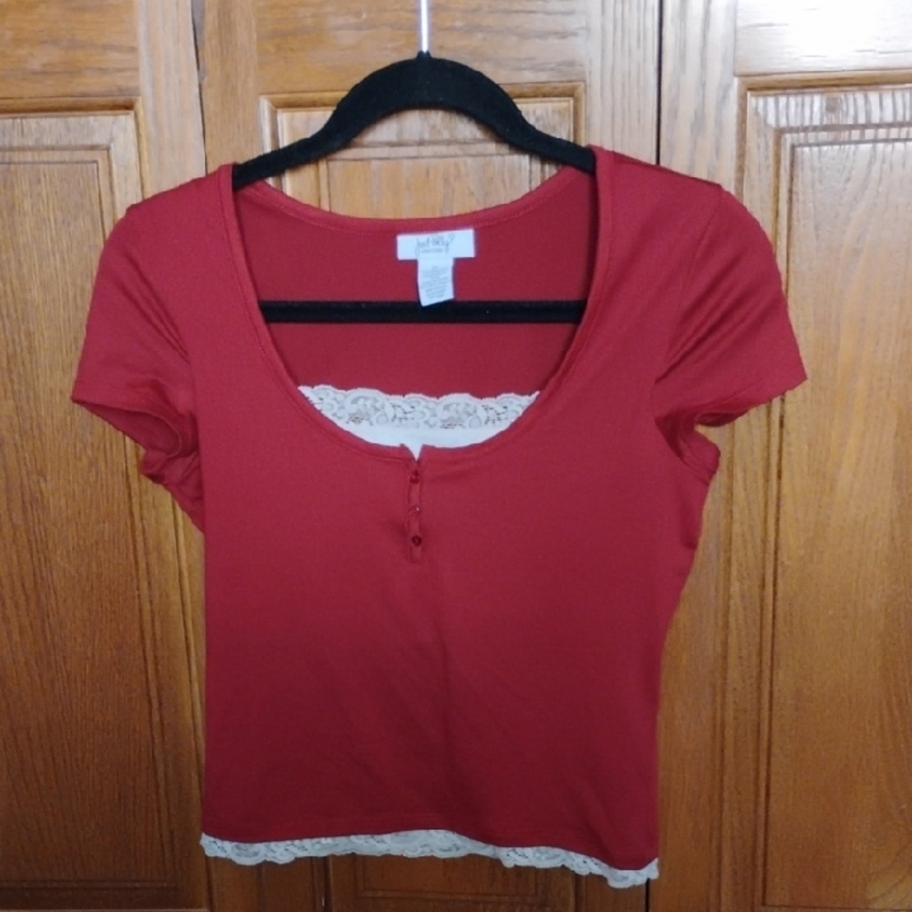 Red Fitted Short Sleeve Crop Top